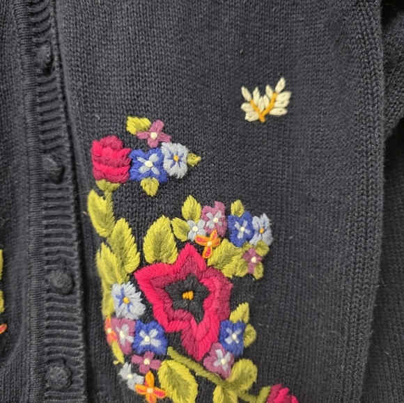 Vintage Worthington Cardigan Sweater Women's Size Small Embroidered Floral Navy - Picture 5 of 6